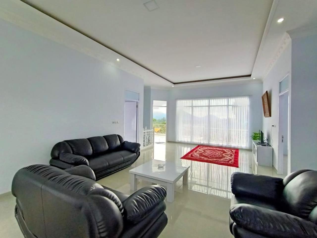 Villa Tiara 2 Cikundul Esterno foto