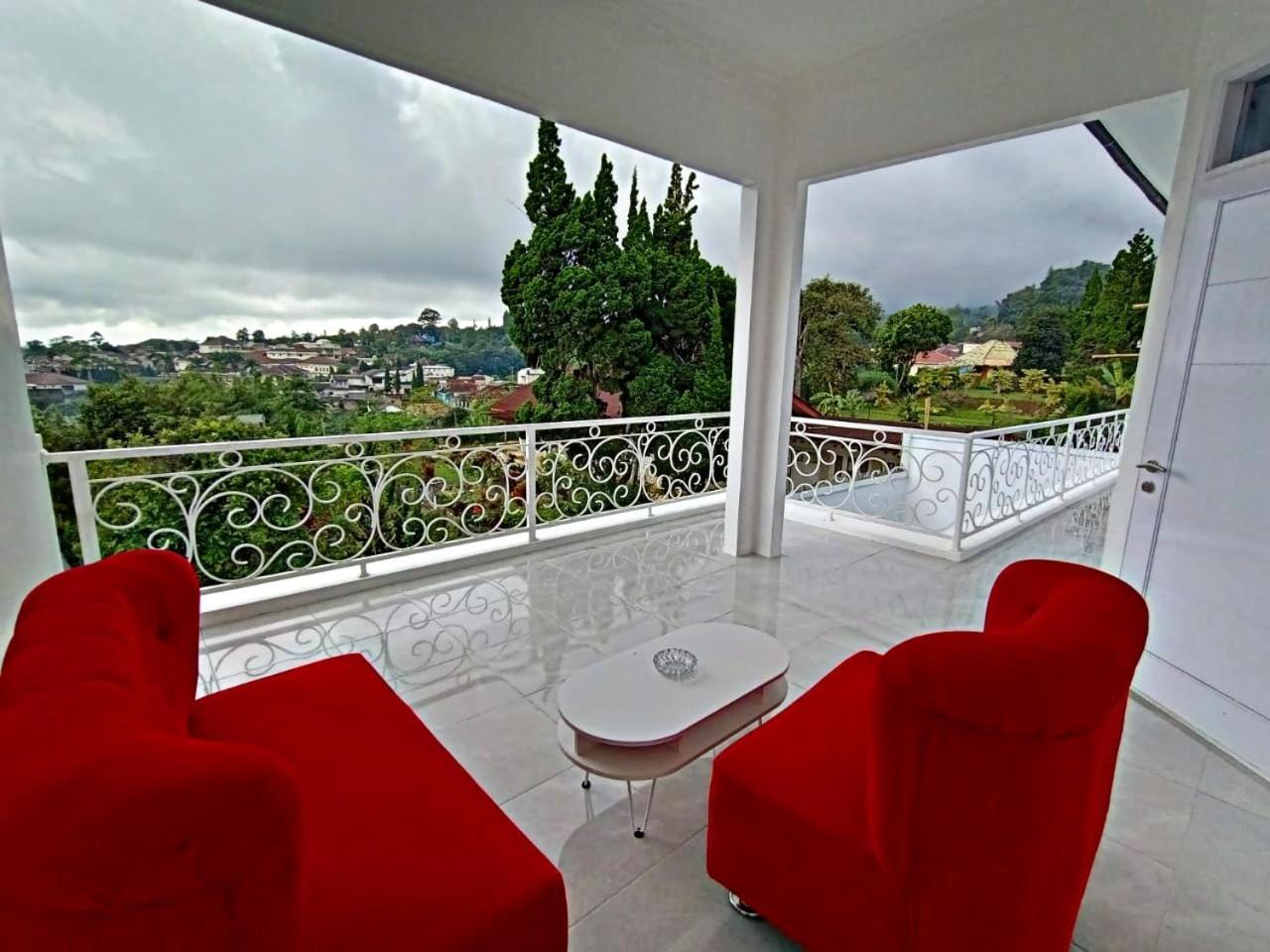 Villa Tiara 2 Cikundul Esterno foto